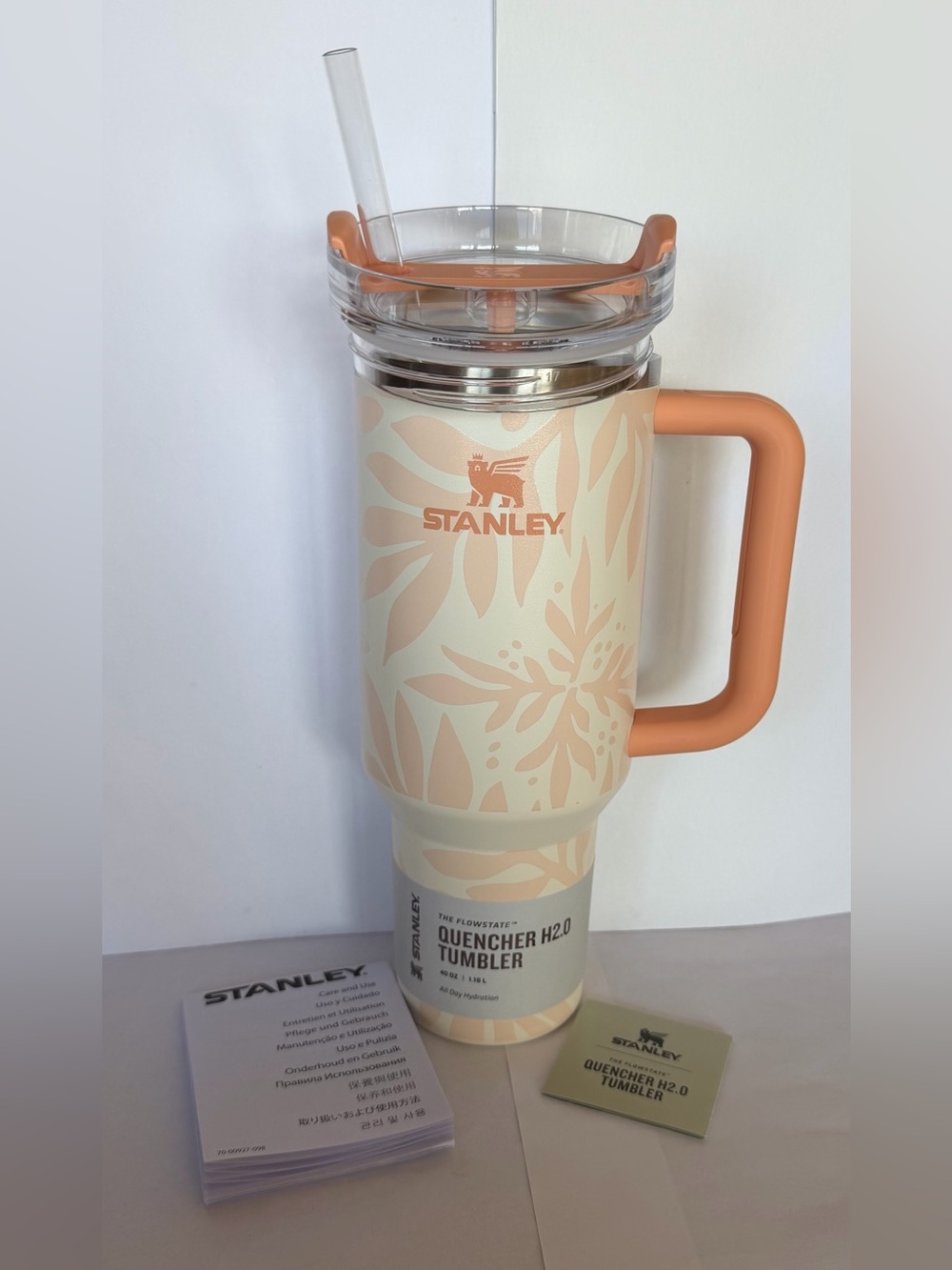LIMITED Stanley Quencher H2.0 FlowState Tumbler 40oz, APRICOT PALMS